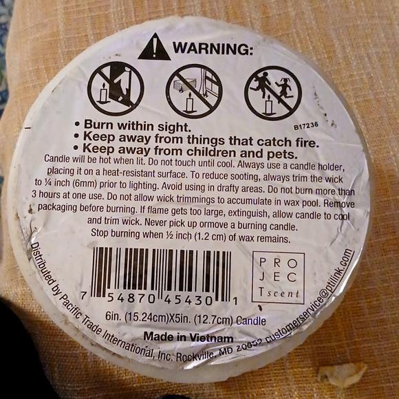 Project Scent Pillar vintage candle .